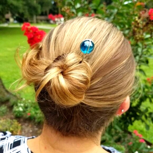 Caged 9/16" Round Aqua Translucent Glass and 5.5" Steel Hair Stick - Picture 1 of 6